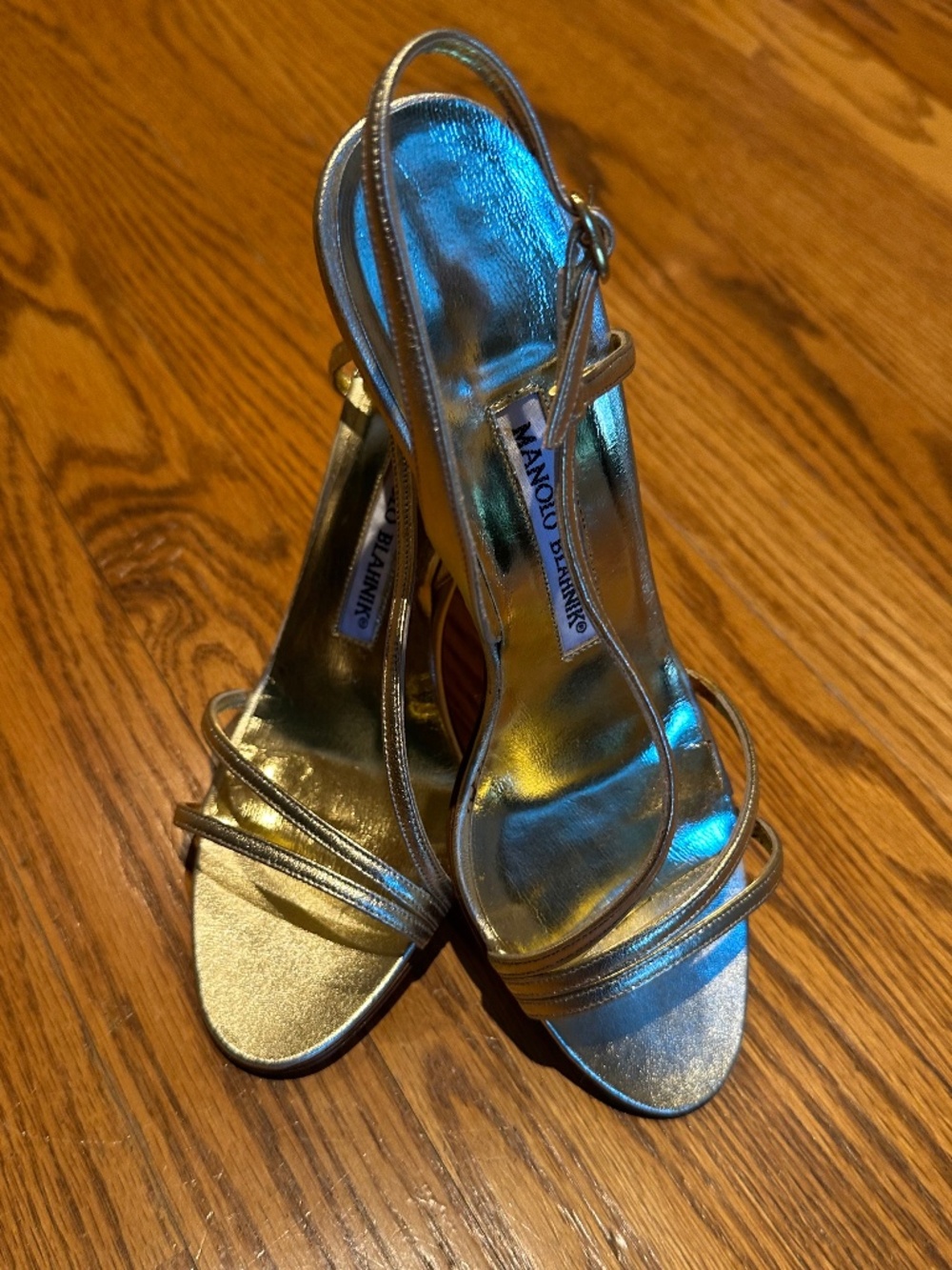 NWT Manolo Blahnik Tunica Napa Leather Heel in Gold - Picture 3 of 6